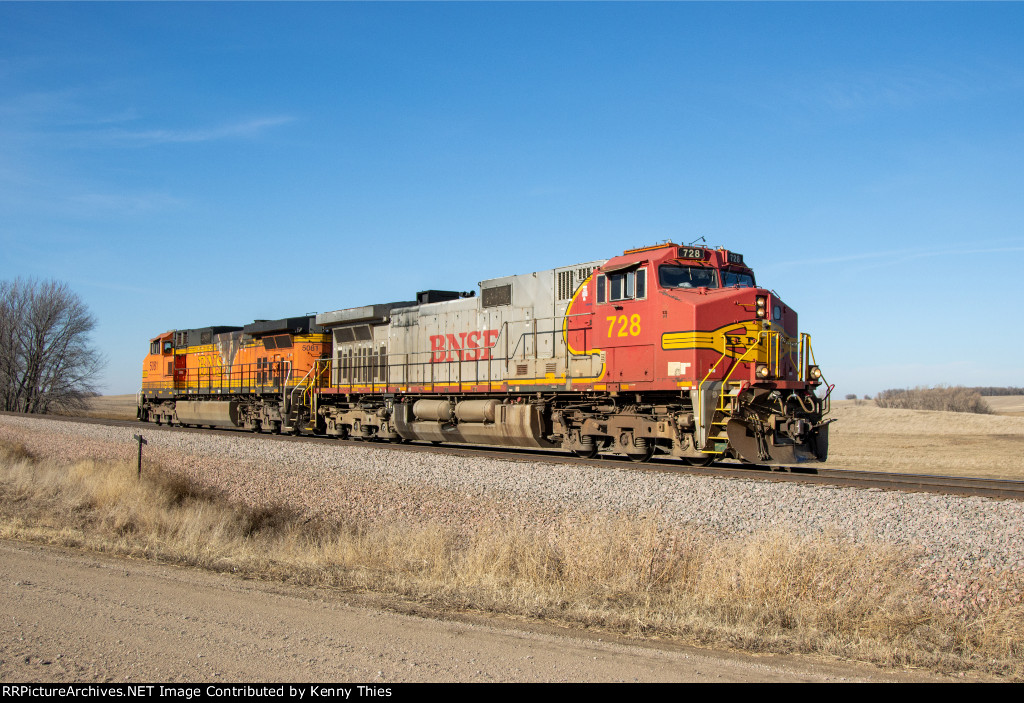 BNSF 728